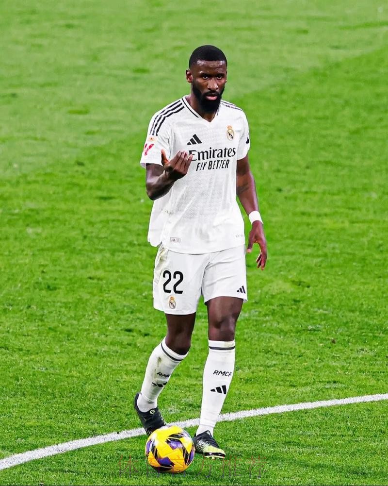 阿斯:吕迪格加盟阿拉巴将踢左后卫 门迪成轮换球员